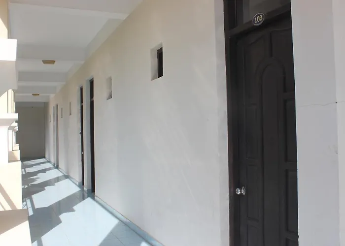 Khách sạn Dưỡng Mũi Ne / Muine Village